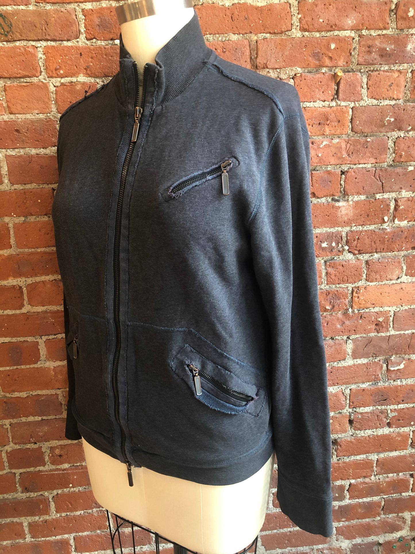 Skeleton zip 3