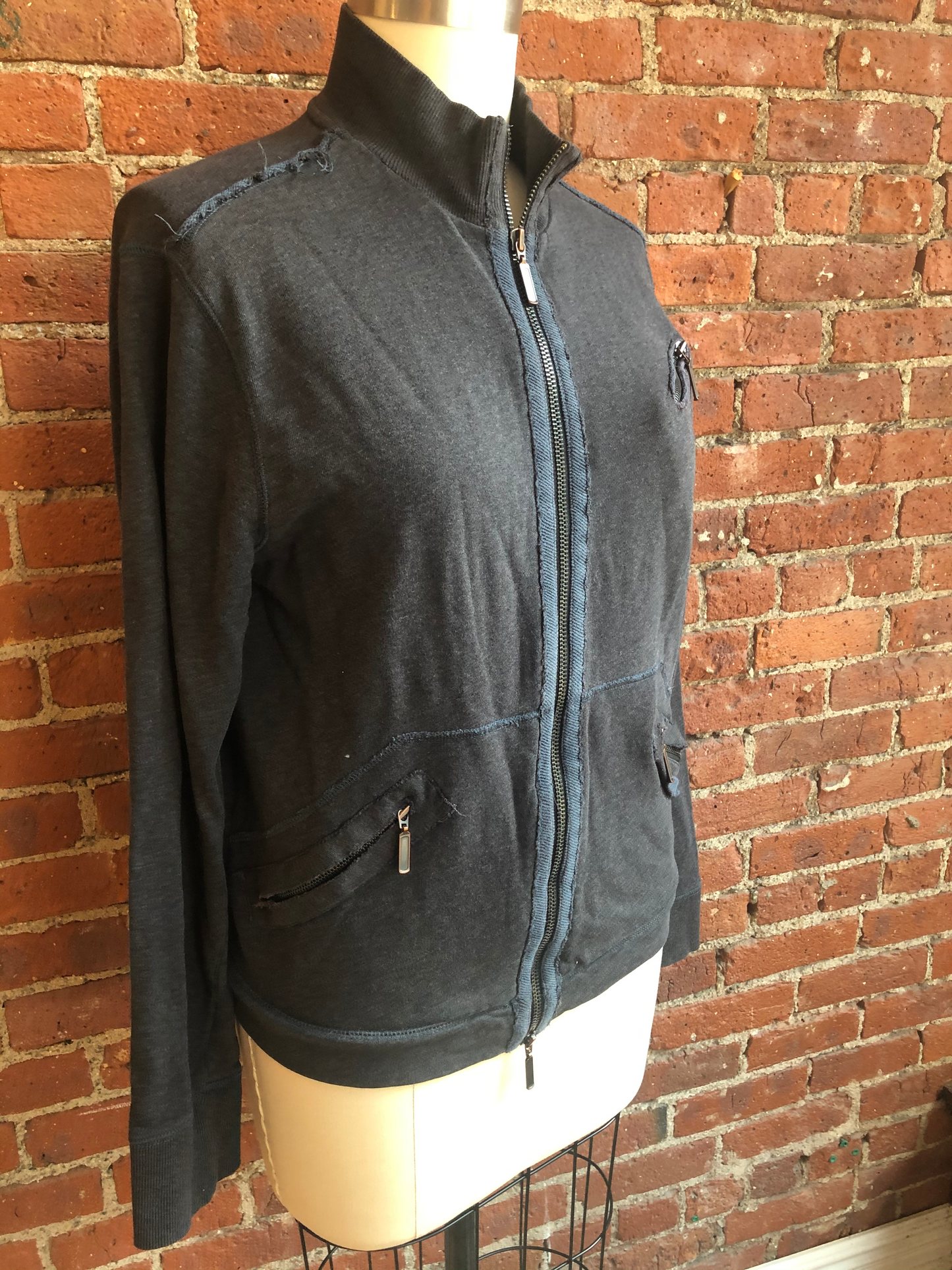 Skeleton zip 3